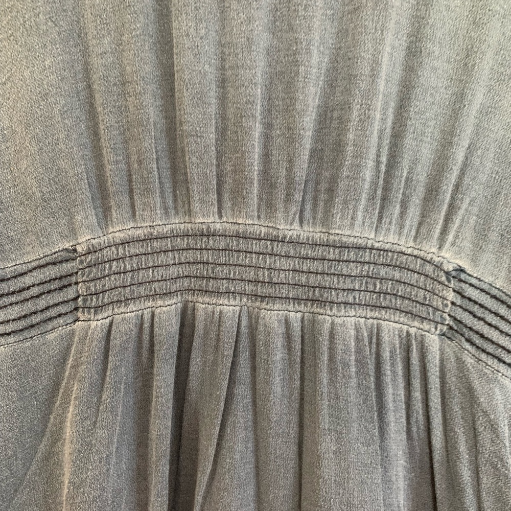 Free people size medium long flared sleeved shirt. Size medium. Great condition - Picture 7 of 8